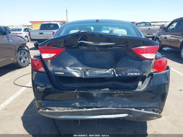 Chrysler 200 Limited 2015 1C3CCCAB7FN669551 Image 17
