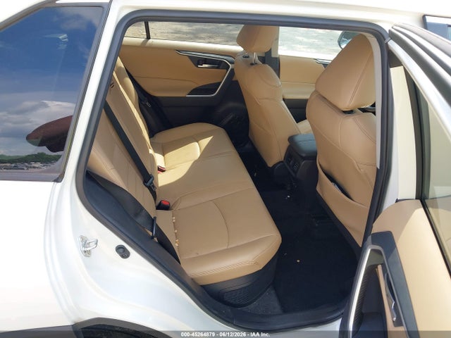 4T3B6RFV2MU044615 Toyota Rav4 Hybrid Xle Premium
