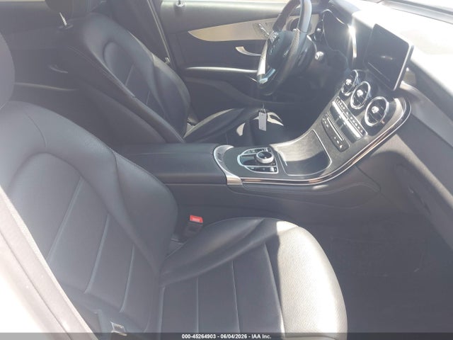 WDC0G4JB1KV197120 Mercedes-Benz GLC 300