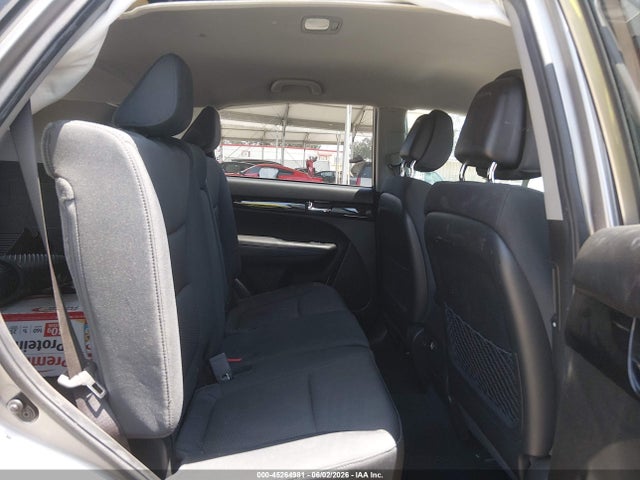 Продажа на аукционе авто 2011 Kia Sorento Lx, vin: 5XYKT3A19BG081747, номер лота: 45264981