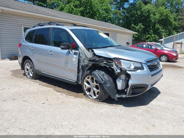 45265015 :رقم المزاد ، JF2SJAWCXHH569000 vin ، 2017 Subaru Forester 2.5i Touring مزاد بيع