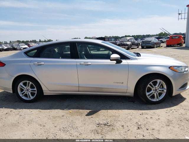 3FA6P0UU1JR278819 Ford Fusion Hybrid S