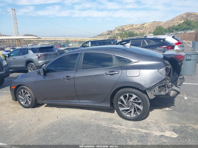 Honda CIVIC EX 2018 2HGFC2F70JH514186 Image 14