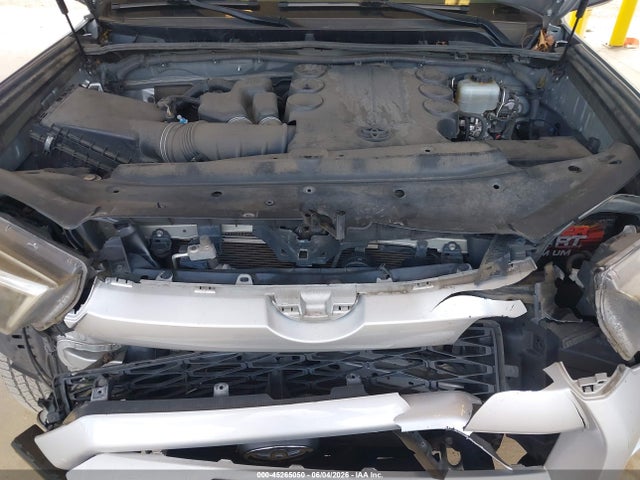 Toyota 4RUNNER SR5 2016 JTEBU5JR1G5378232 Image 10