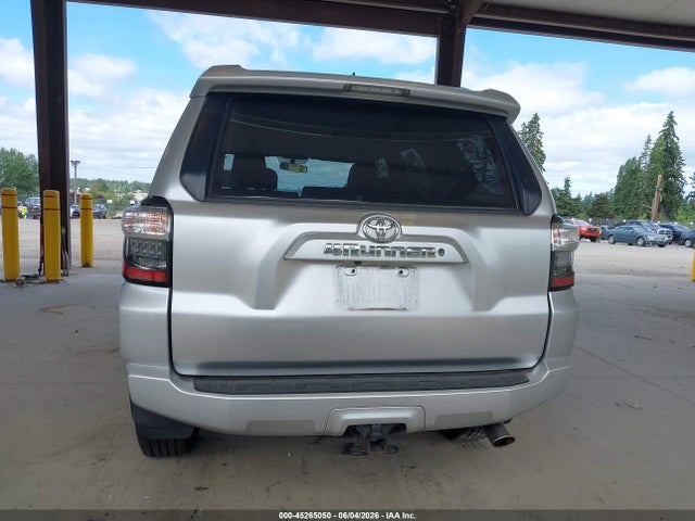 Toyota 4RUNNER SR5 2016 JTEBU5JR1G5378232 Image 16