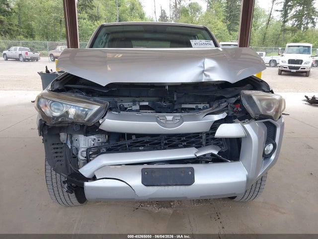 Toyota 4RUNNER SR5 2016 JTEBU5JR1G5378232 Image 6