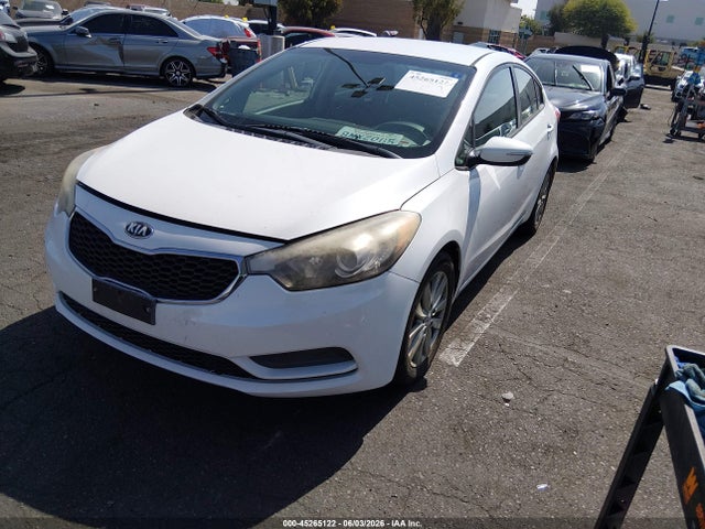 KIA FORTE LX 2016 KNAFX4A66G5479857 Image 2