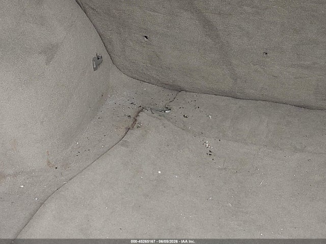 45265167 :رقم المزاد ، YV1VW27534F040698 vin ، 2004 Volvo V40 A/lse مزاد بيع