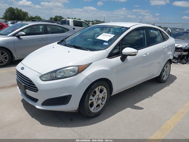 Ford FIESTA SE 2016 3FADP4BJ8GM186006 Image 2