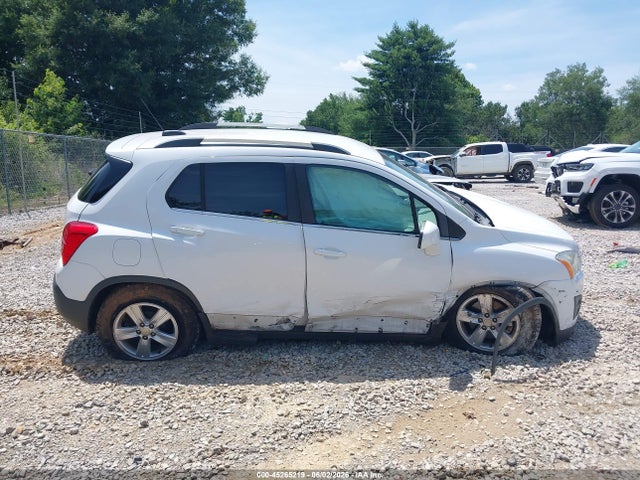 3GNCJLSB9GL272478 Chevrolet Trax Lt