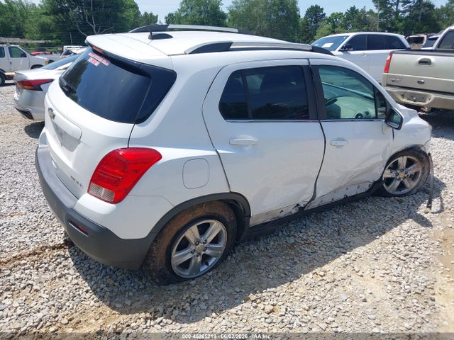 3GNCJLSB9GL272478 Chevrolet Trax Lt