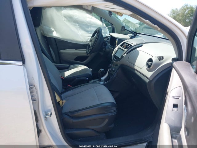 3GNCJLSB9GL272478 Chevrolet Trax Lt