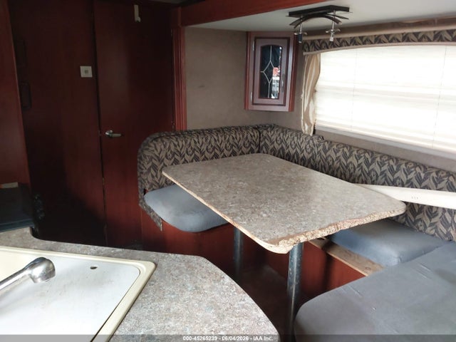 2014 Winnebago Trailer მანქანა იყიდება აუქციონზე, vin: 54CAG0M28E1688715, აუქციონის ნომერი: 45265239