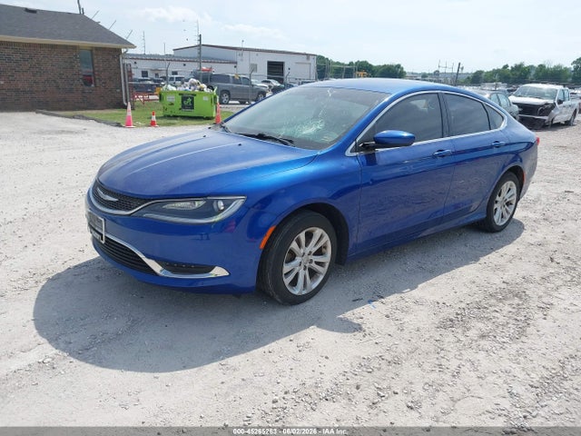 Chrysler 200 Limited 2015 1C3CCCAB7FN748282 Image 2