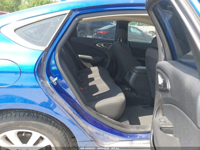 Chrysler 200 Limited 2015 1C3CCCAB7FN748282 Image 8
