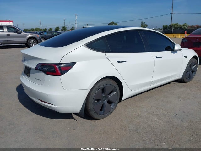 Tesla Model 3 Long Range Dual Motor All-wheel Drive 2022 5YJ3E1EB3NF323899 Image 4
