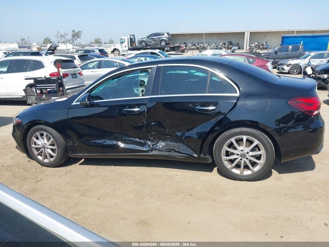 Mercedes-Benz A 220 2019 WDD3G4EB4KW034426 Image 14