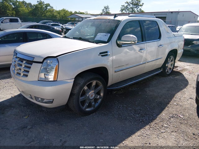 2013 Cadillac Escalade Ext Luxury მანქანა იყიდება აუქციონზე, vin: 3GYT4MEF7DG113493, აუქციონის ნომერი: 45265307