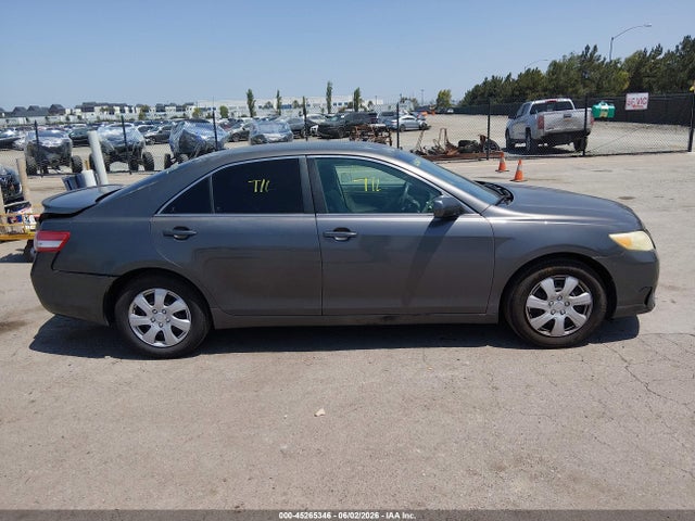 45265346 :رقم المزاد ، 4T4BF3EK4BR109805 vin ، 2011 Toyota Camry Le مزاد بيع