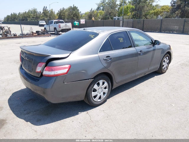 45265346 :رقم المزاد ، 4T4BF3EK4BR109805 vin ، 2011 Toyota Camry Le مزاد بيع