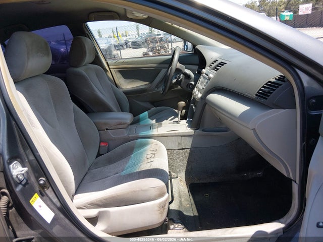 45265346 :رقم المزاد ، 4T4BF3EK4BR109805 vin ، 2011 Toyota Camry Le مزاد بيع