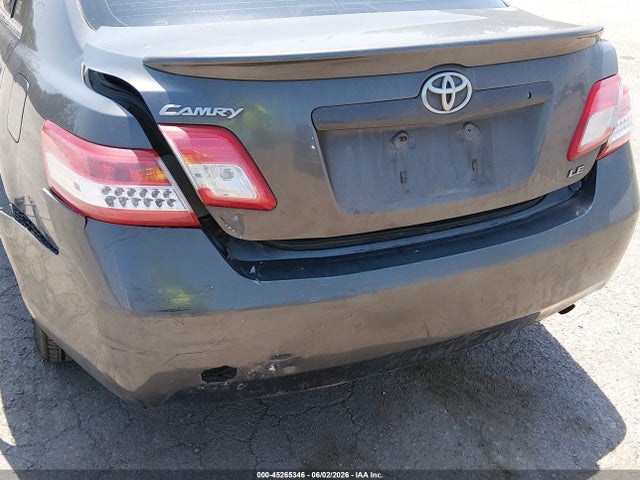 45265346 :رقم المزاد ، 4T4BF3EK4BR109805 vin ، 2011 Toyota Camry Le مزاد بيع