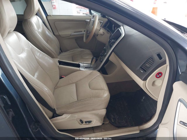 Продаж на аукціоні авто 2011 Volvo Xc60 T6/t6 R-design, vin: YV4902DZ8B2216792, номер лоту: 45265359