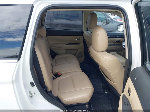 2017 Mitsubishi Outlander Gt მანქანა იყიდება აუქციონზე, vin: JA4JZ4AX6HZ039867, აუქციონის ნომერი: 45265368