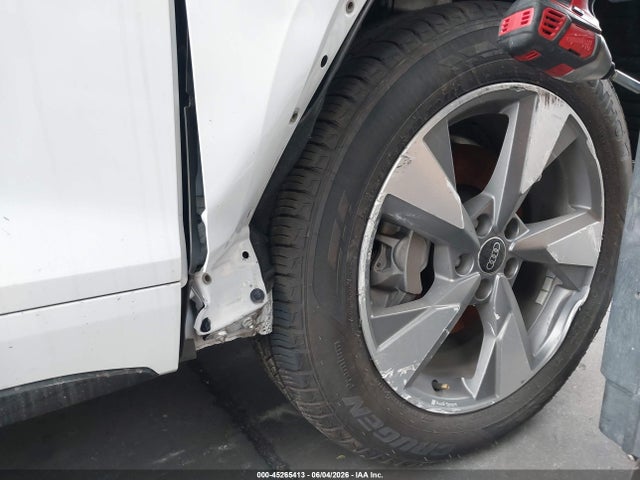 2024 Audi Q5 Premium Plus 40 Tfsi Quattro S Tronic მანქანა იყიდება აუქციონზე, vin: WA1BBAFY7R2108794, აუქციონის ნომერი: 45265413