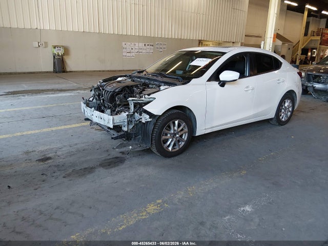 Mazda Mazda3 I Touring 2016 JM1BM1W75G1306929 Image 2