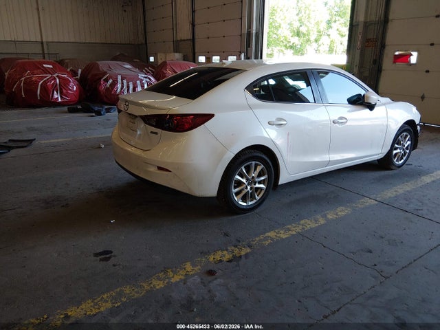 Mazda Mazda3 I Touring 2016 JM1BM1W75G1306929 Image 4