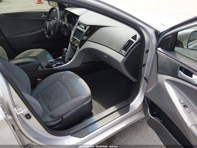 2013 Hyundai Sonata Gls მანქანა იყიდება აუქციონზე, vin: 5NPEB4AC6DH768252, აუქციონის ნომერი: 45265438