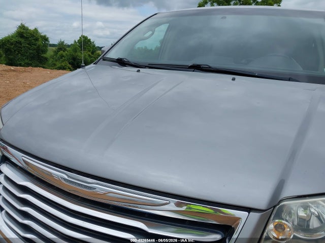 2014 Chrysler Town & Country Touring მანქანა იყიდება აუქციონზე, vin: 2C4RC1BG5ER444325, აუქციონის ნომერი: 45265446