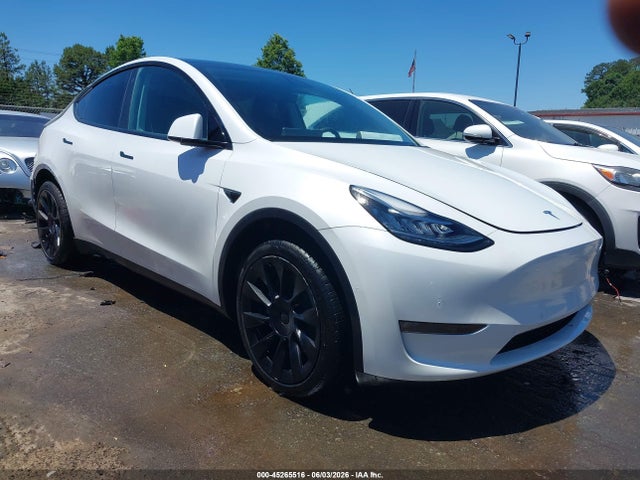 2022 Tesla Model Y Long Range Dual Motor All-wheel Drive მანქანა იყიდება აუქციონზე, vin: 7SAYGAEE2NF316505, აუქციონის ნომერი: 45265516