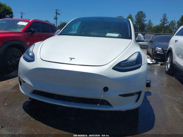 2022 Tesla Model Y Long Range Dual Motor All-wheel Drive მანქანა იყიდება აუქციონზე, vin: 7SAYGAEE2NF316505, აუქციონის ნომერი: 45265516