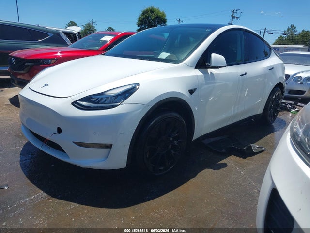 2022 Tesla Model Y Long Range Dual Motor All-wheel Drive მანქანა იყიდება აუქციონზე, vin: 7SAYGAEE2NF316505, აუქციონის ნომერი: 45265516
