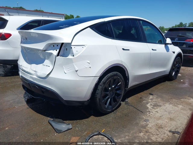 2022 Tesla Model Y Long Range Dual Motor All-wheel Drive მანქანა იყიდება აუქციონზე, vin: 7SAYGAEE2NF316505, აუქციონის ნომერი: 45265516