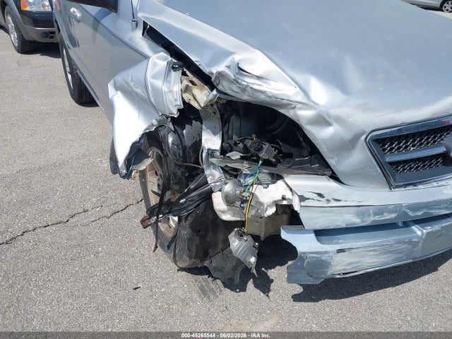 2005 Kia Sorento Ex/lx მანქანა იყიდება აუქციონზე, vin: KNDJD733555442452, აუქციონის ნომერი: 45265544
