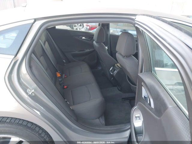 45265584 :رقم المزاد ، 1G1ZF5SU4JF168699 vin ، 2018 Chevrolet Malibu Hybrid مزاد بيع