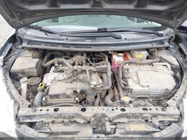 Toyota Prius C One 2014 JTDKDTB34E1082550 Image 10