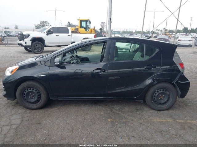 Toyota Prius C One 2014 JTDKDTB34E1082550 Image 14