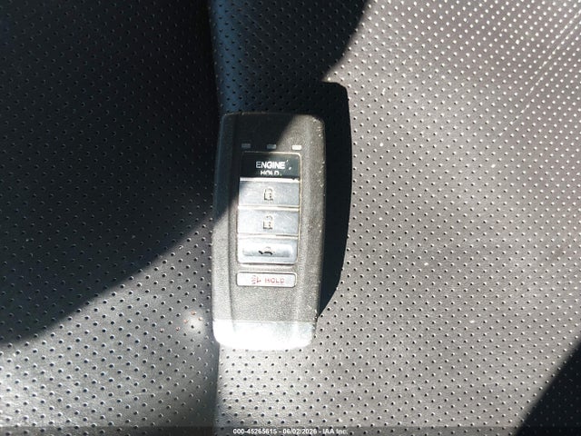 45265615 :رقم المزاد ، JH4KC1F95HC000273 vin ، 2017 Acura Rlx مزاد بيع