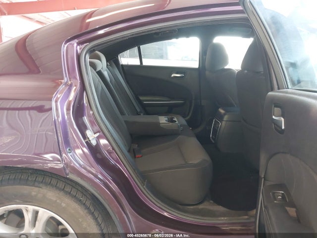 2C3CDXBG1LH151597 Dodge Charger Sxt Rwd
