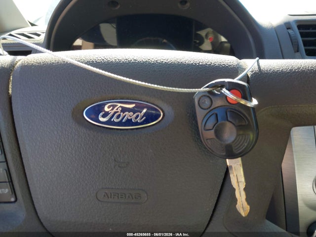 45265685 :رقم المزاد ، 3FAHP0GA2BR184282 vin ، 2011 Ford Fusion S مزاد بيع