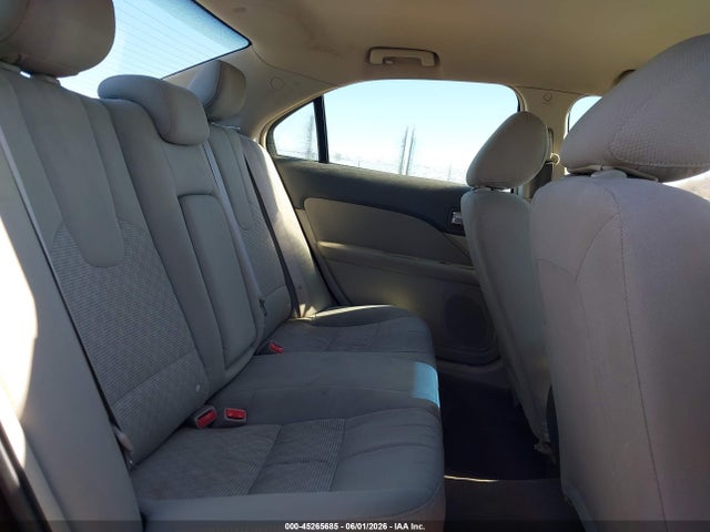 45265685 :رقم المزاد ، 3FAHP0GA2BR184282 vin ، 2011 Ford Fusion S مزاد بيع