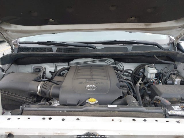 5TFRY5F12GX205107 Toyota Tundra Sr5 5.7l V8