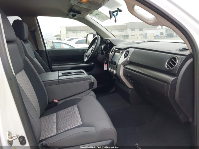 5TFRY5F12GX205107 Toyota Tundra Sr5 5.7l V8
