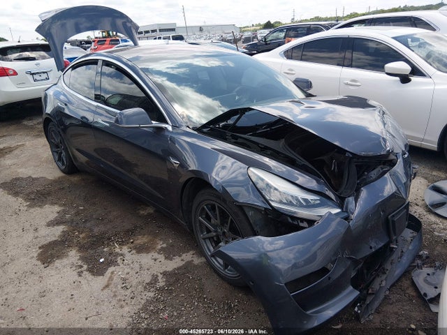 Auction sale of the 2018 Tesla Model 3 Long Range/performance, vin: 5YJ3E1EB0JF114422, lot number: 45265723