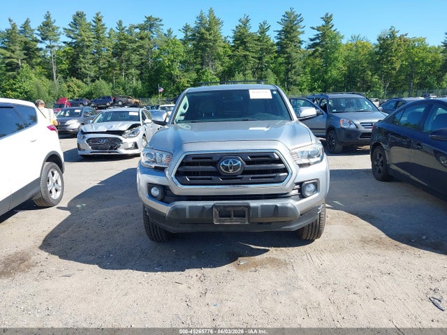 5TFSZ5AN5JX162561 Toyota Tacoma Sr5 V6