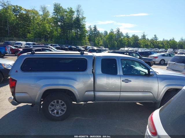 5TFSZ5AN5JX162561 Toyota Tacoma Sr5 V6